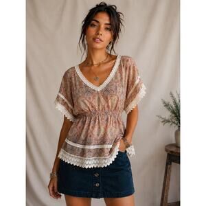 Bongo Boho Paisley Lace Trim Peasant Top 🌸✨